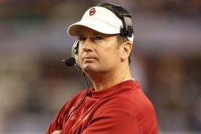 coach bob stoops.jpg