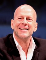 440px-Bruce_Willis_by_Gage_Skidmore.jpg