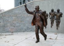 Joe-Paterno-Statue.jpg