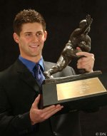 Eric Crouch Heisman.jpg